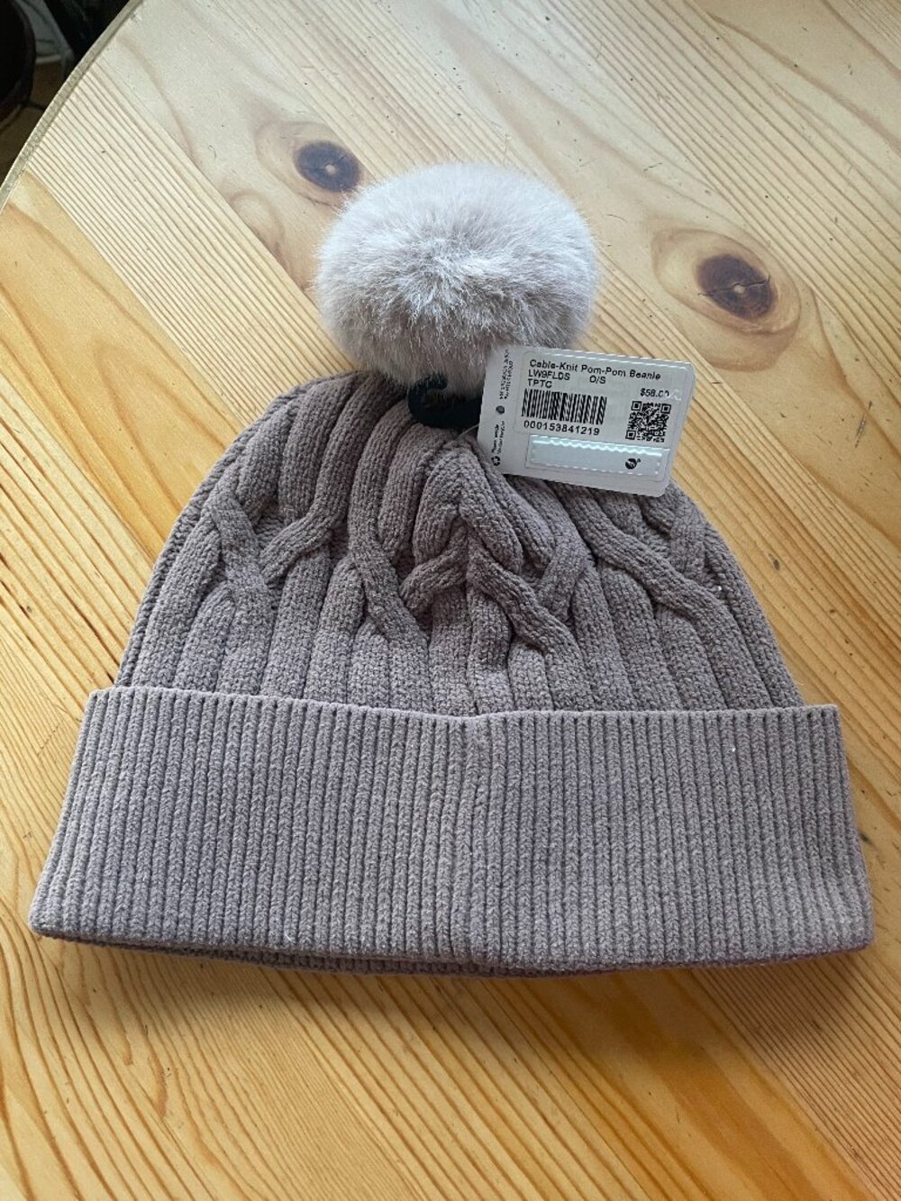 New Lululemon Cable-Knit Pom-Pom Beanie Taupe